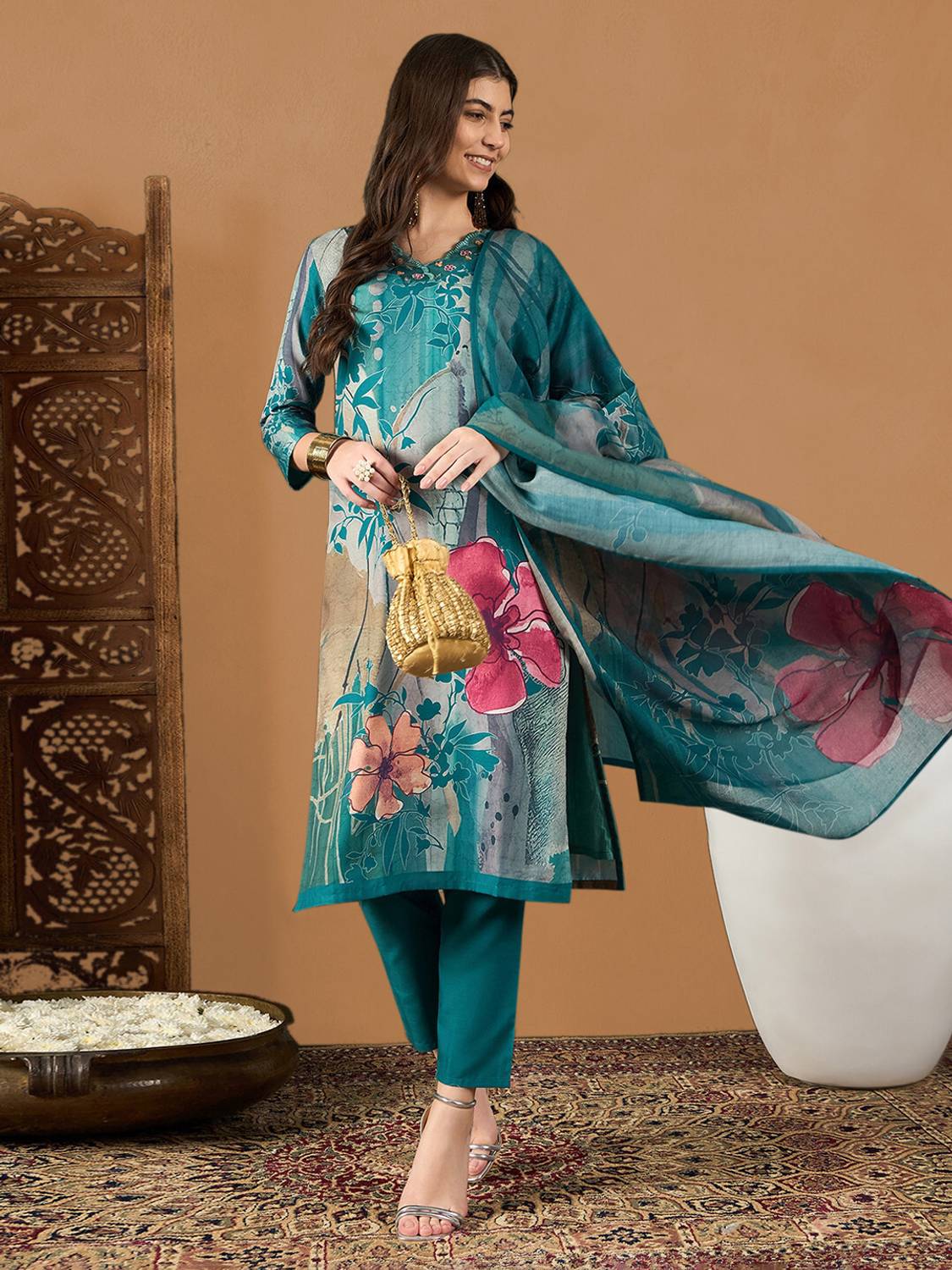 AHIKA Women Kurta Pant Dupatta Set