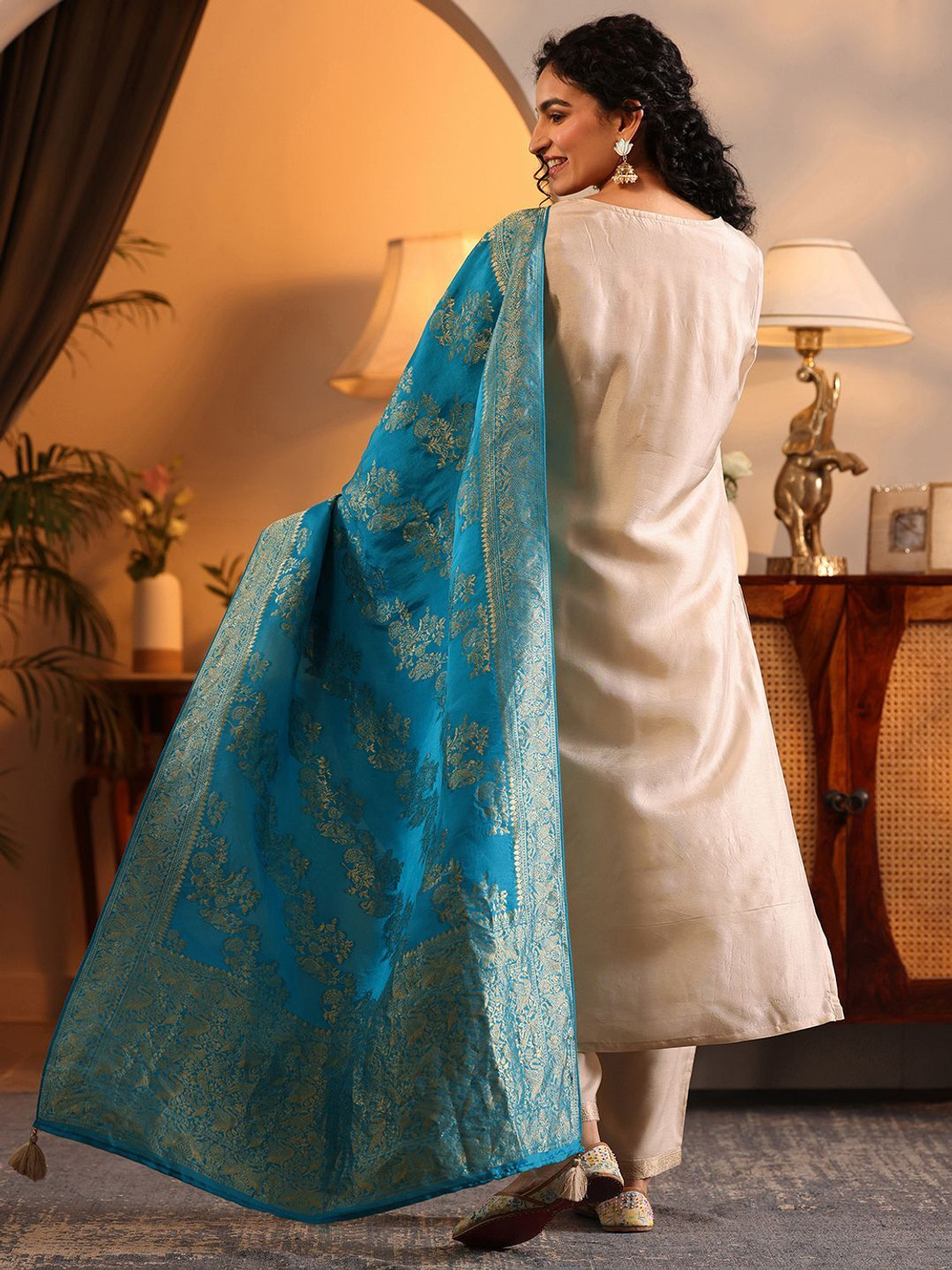 Image of LIBAS Women Kurta Pant Dupatta Set