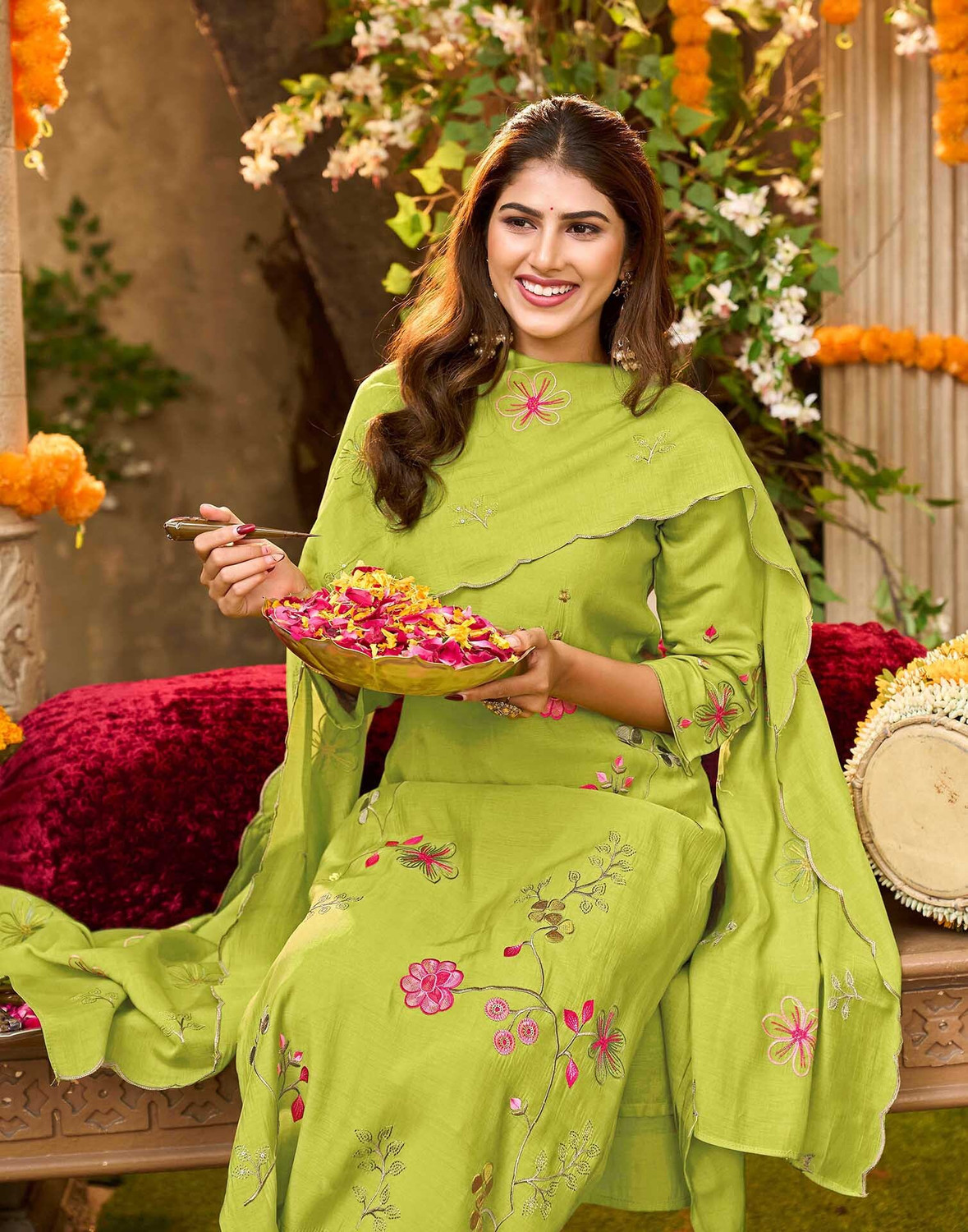 Image of Skylee Women Kurta Pant Dupatta Set