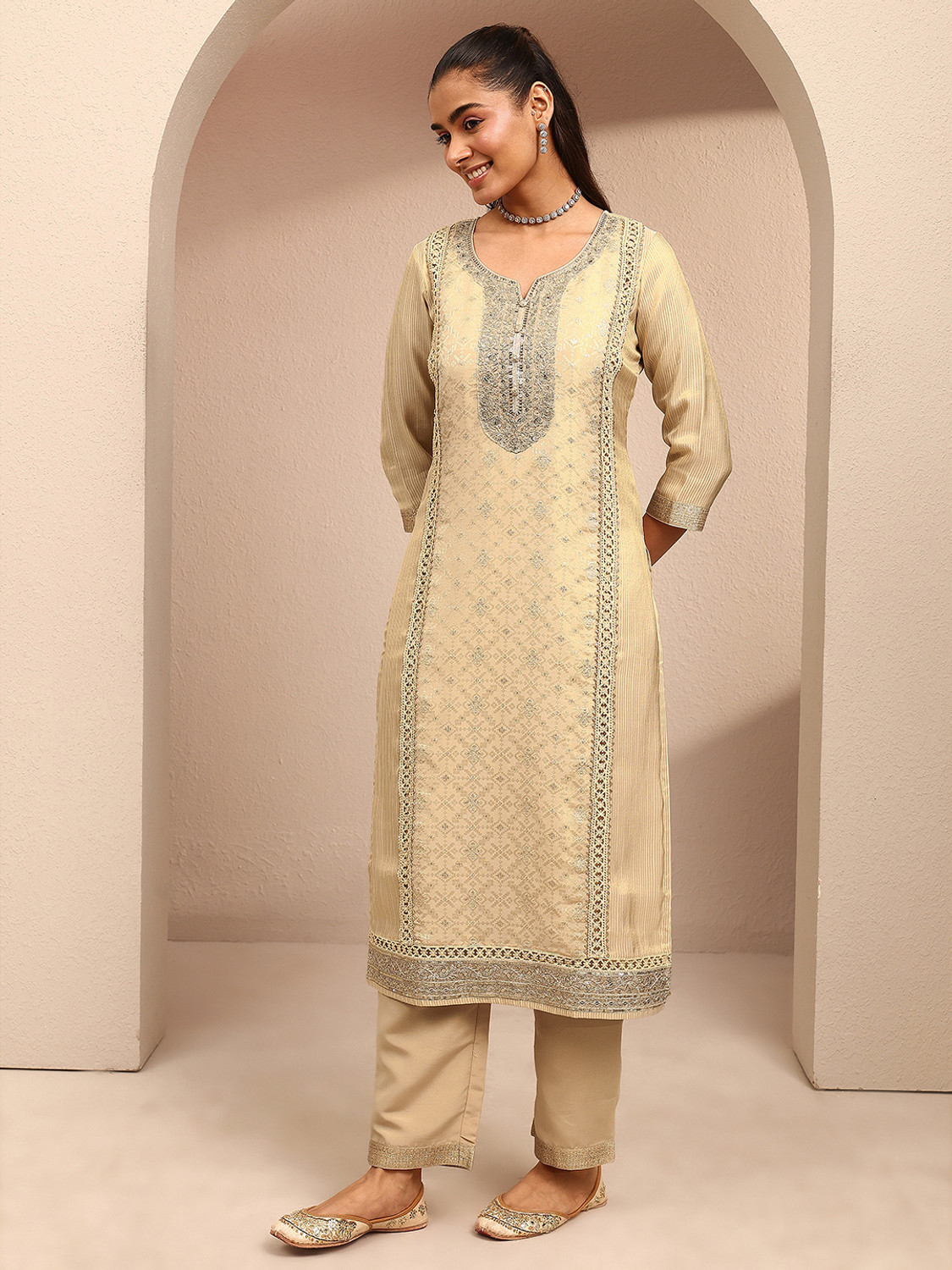 Image of LIBAS Women Kurta Pant Dupatta Set