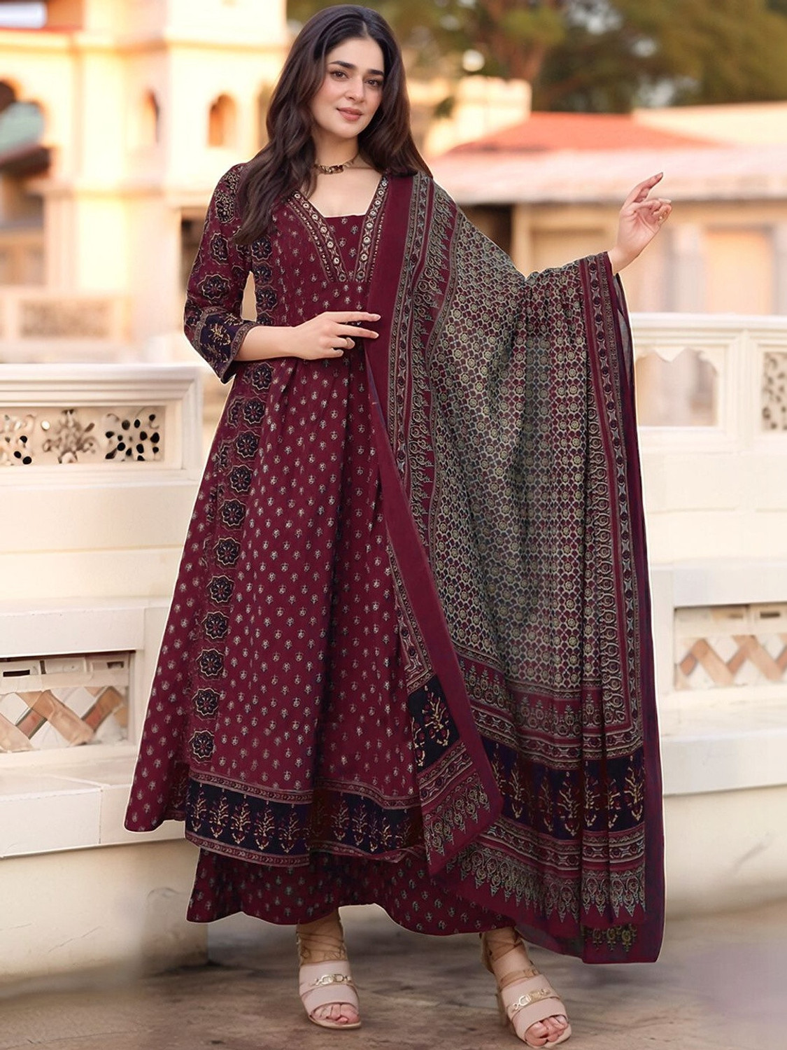 Image of Divastri Women Kurta Pant Dupatta Set