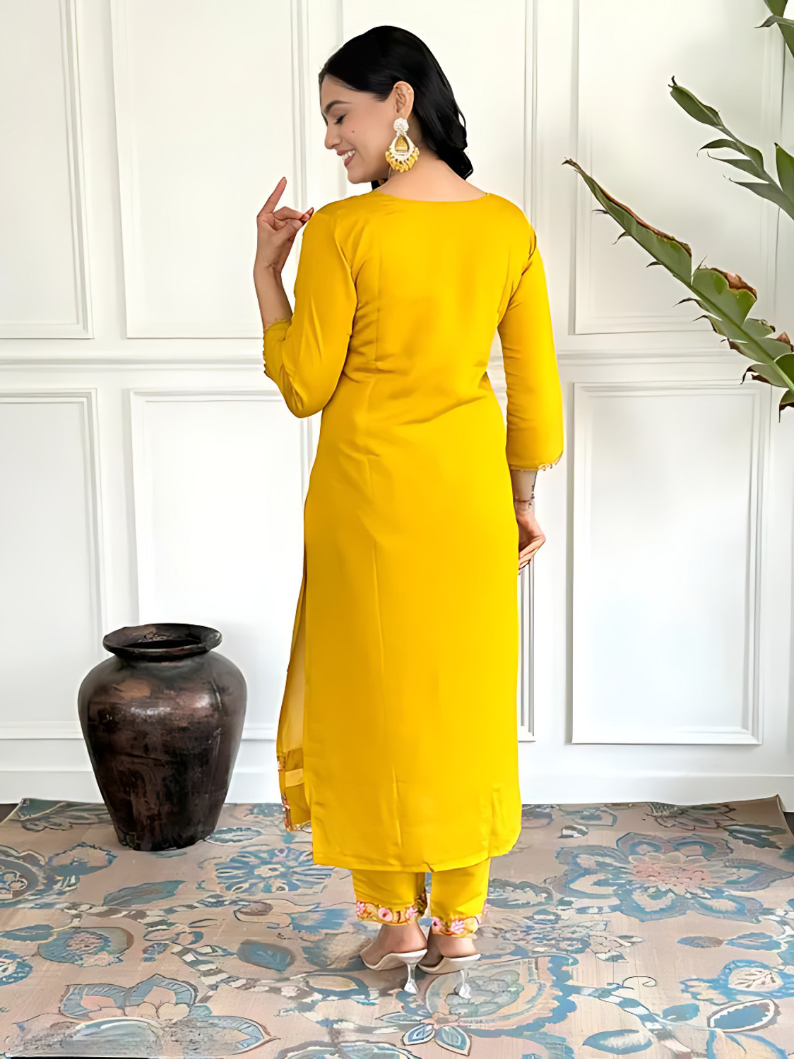 Image of rutva Women Kurti Pant Attached Dupatta Set