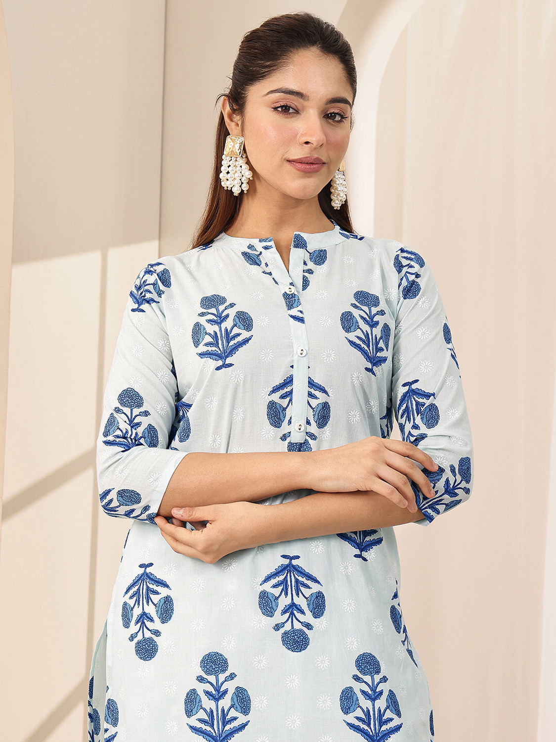 Image of LIBAS Women Kurta Pant Dupatta Set
