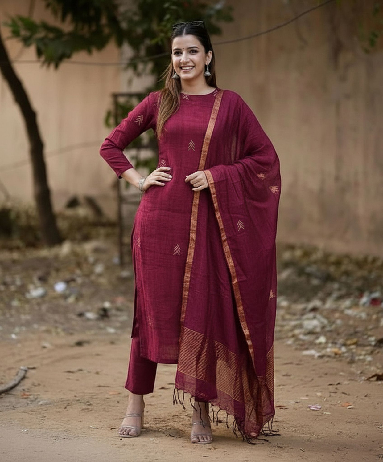 Image of Gosriki Women Kurta Pant Dupatta Set