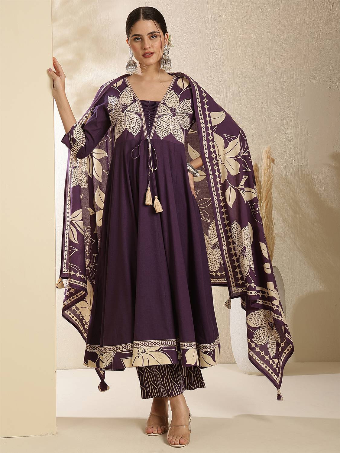 KIMAYRA Women Kurta Pant Attached Dupatta Set