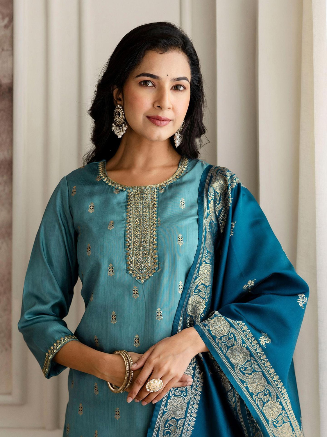 Image of Skylee Women Kurta Pant Dupatta Set