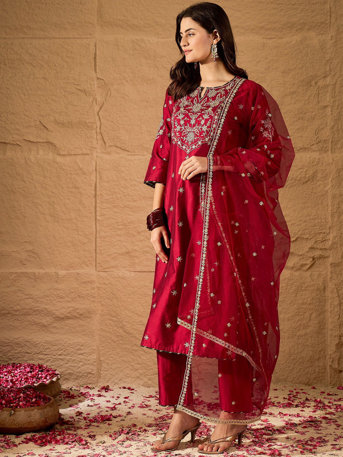 Image of AVANSHEE Women Kurta Pant Dupatta Set