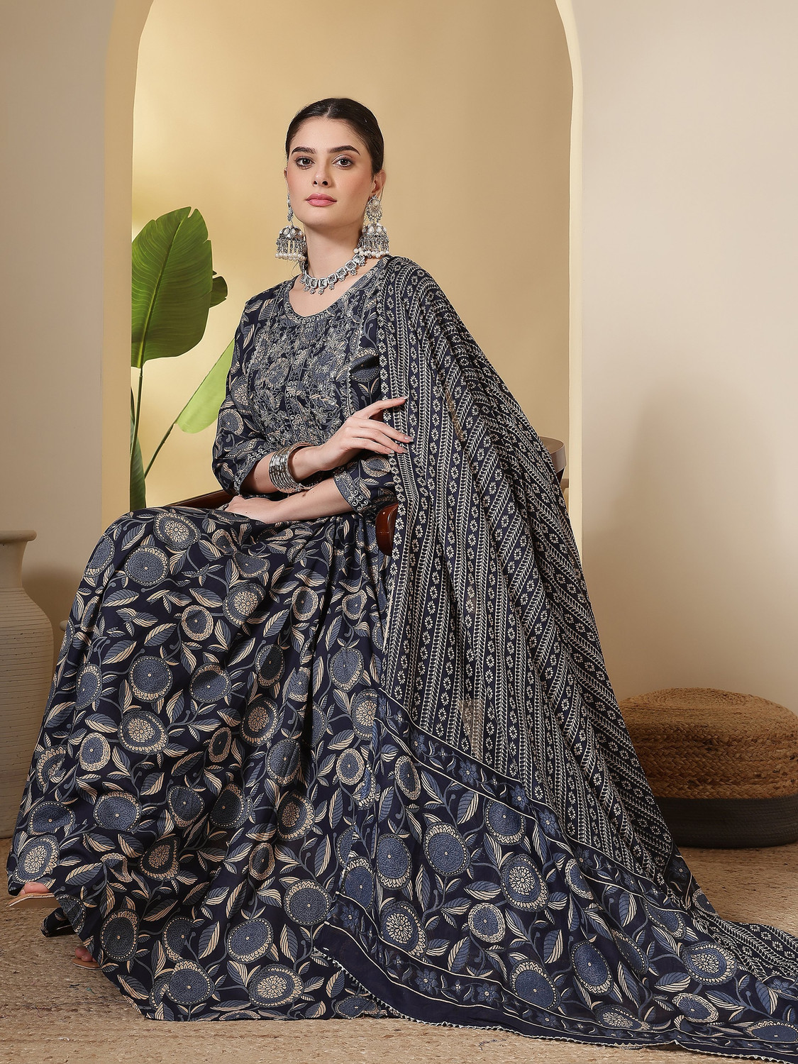 Image of GLAM ROOTS Women Kurta Pyjama Dupatta Set