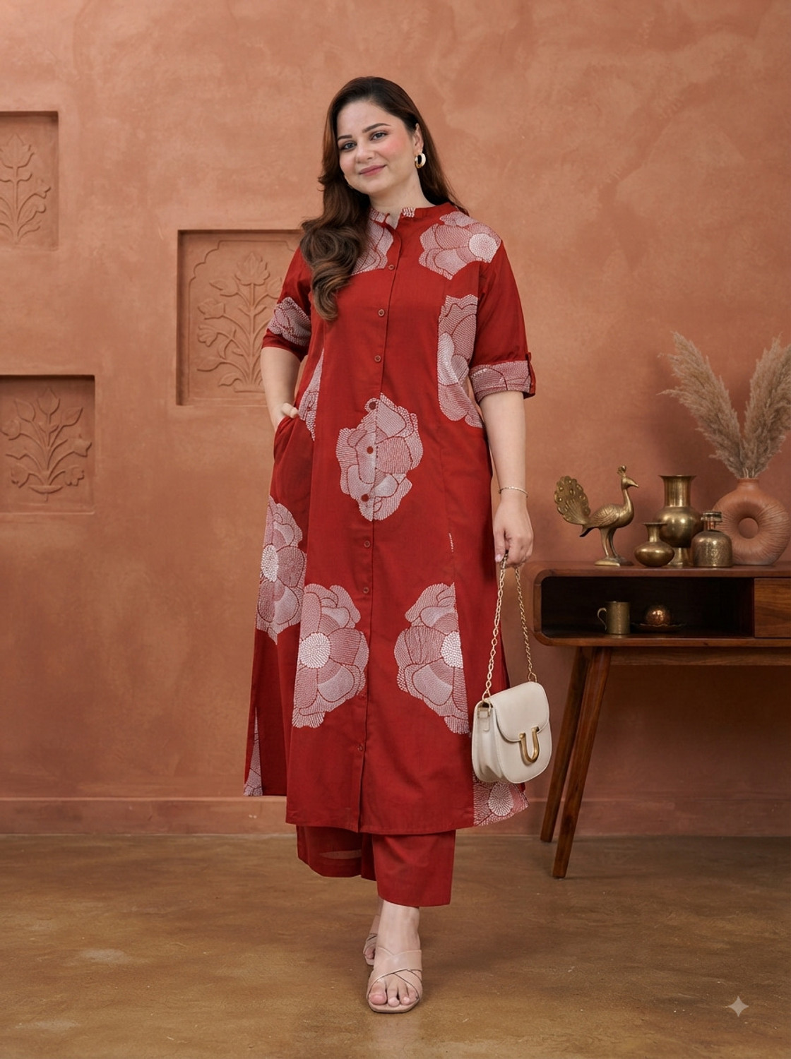 Image of Divastri Women Cotton Blend Kurta Palazzo Set