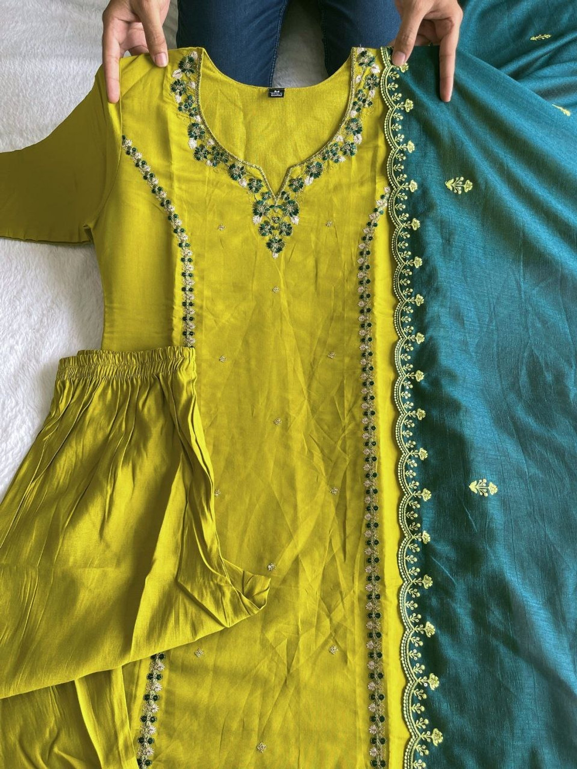 Image of vimuri Women Kurta Pant Dupatta Set