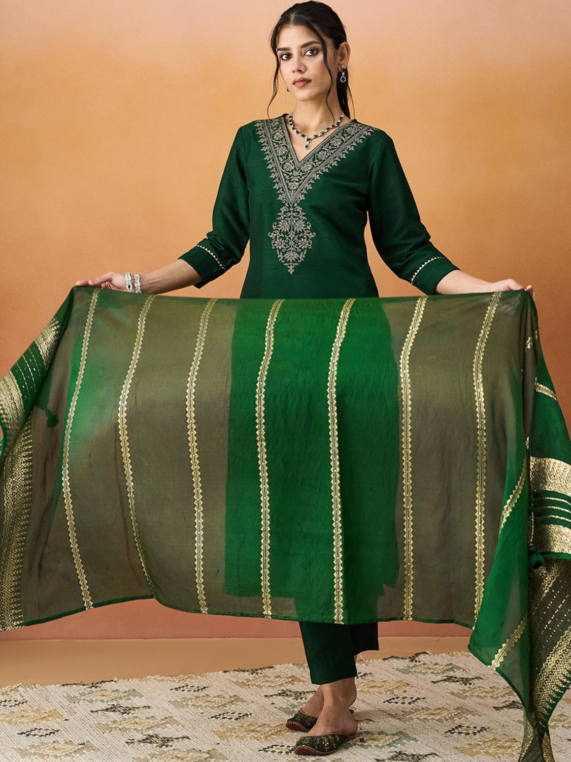 Image of Janmantar Women Kurta Pant Dupatta Set