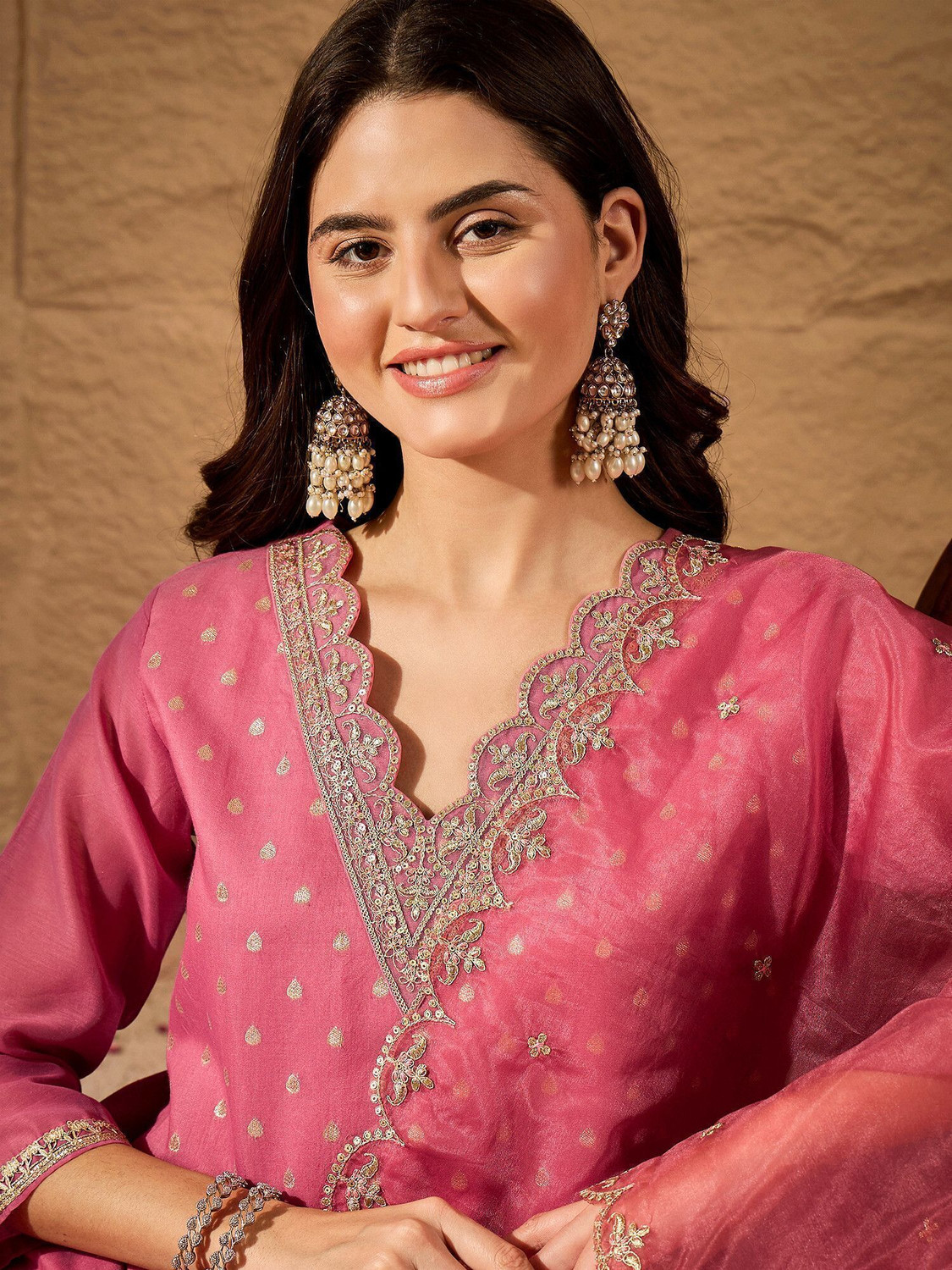 Image of AVANSHEE Women Kurta Pant Dupatta Set