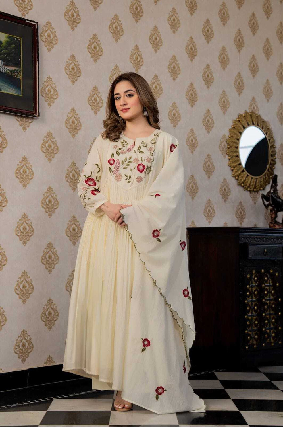 Image of VIEW CREATION Women Kurta Pant Dupatta Set