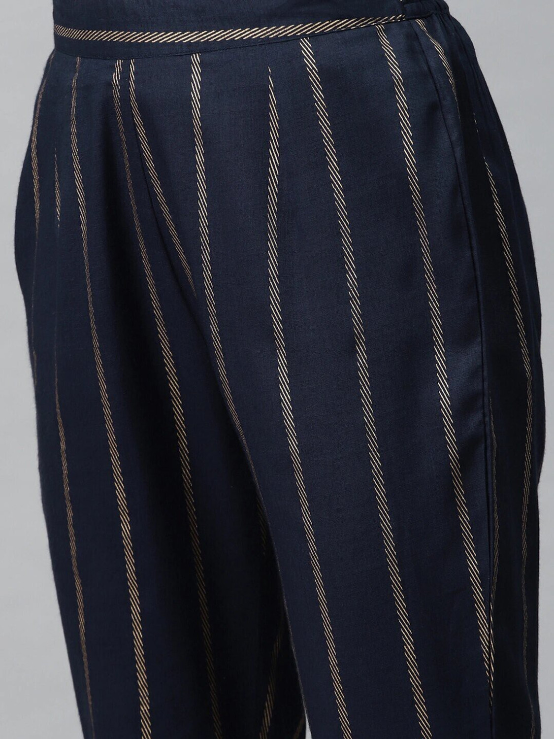 Image of Lamba Creations Women Kurta Pant Set