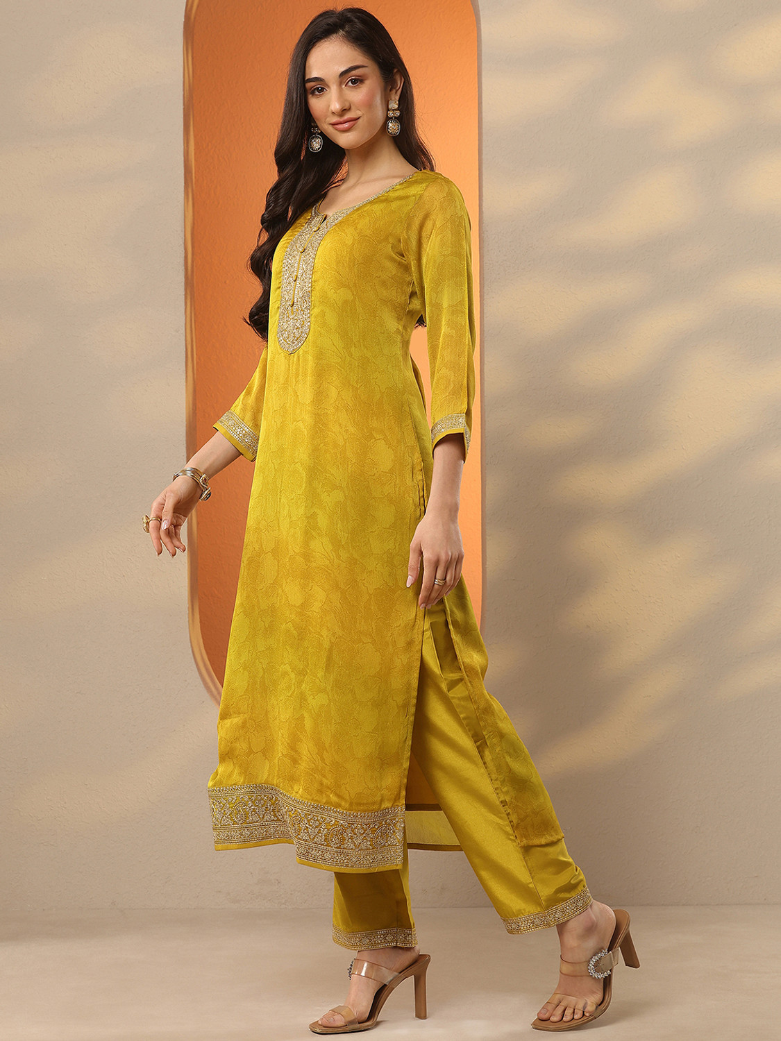 Image of LIBAS Women Kurta Pant Dupatta Set