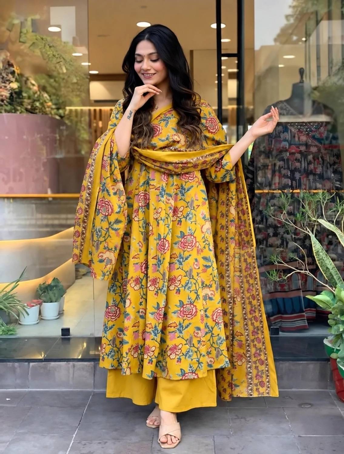 Lamba Women Kurta Palazzo Dupatta Set - Image 1
