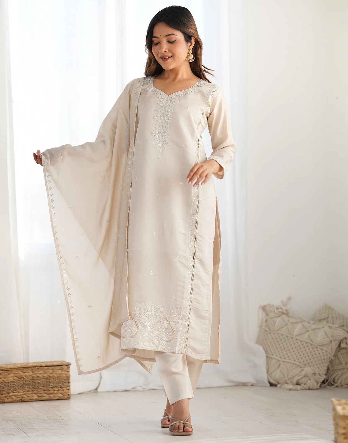 Image of Samah Women Kurta Pant Dupatta Set