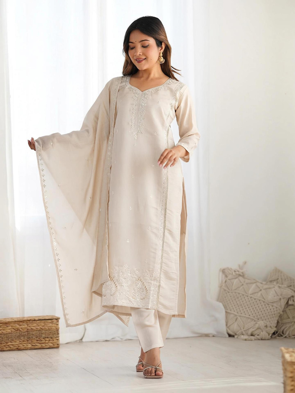 Image of Samah Women Kurta Pant Dupatta Set