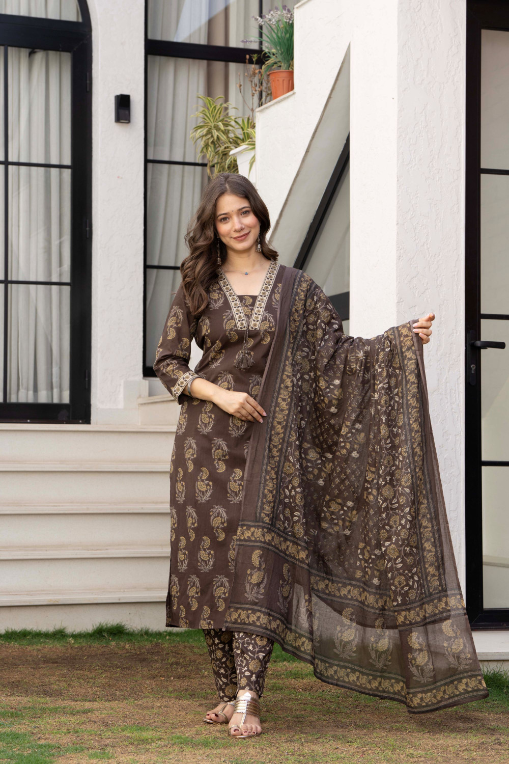 Image of GEKHA Women Kurta Pant Dupatta Set