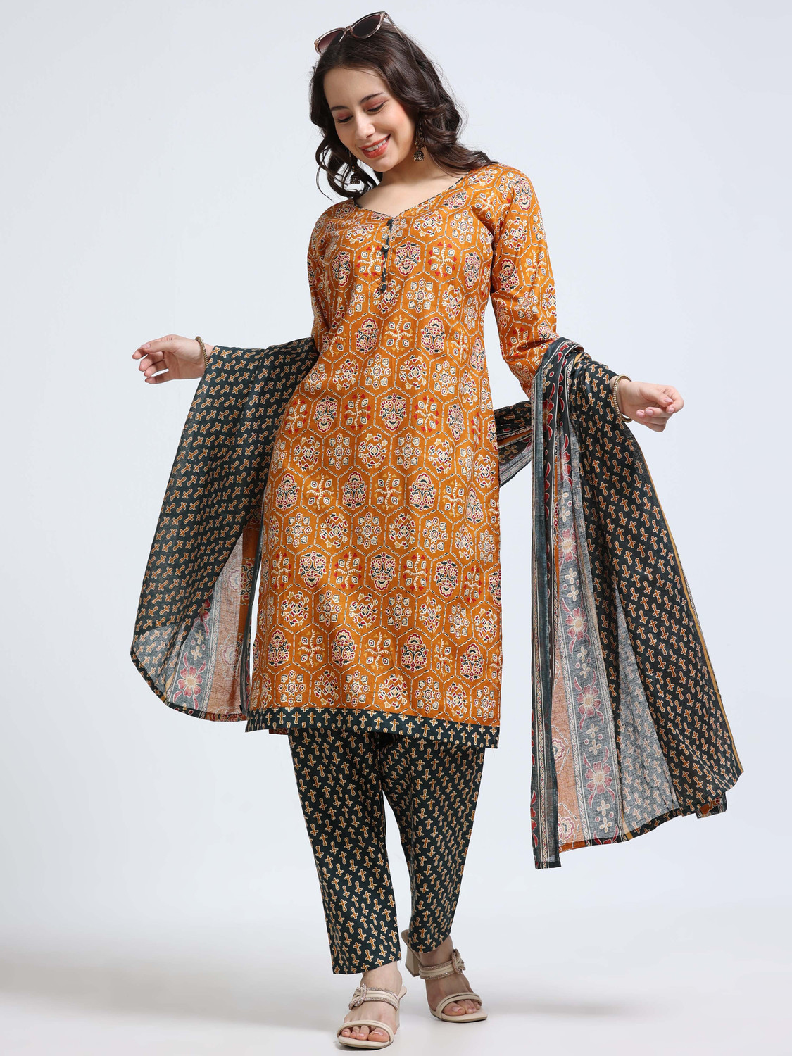 Image of Miraan Women Kurta Pant Dupatta Set