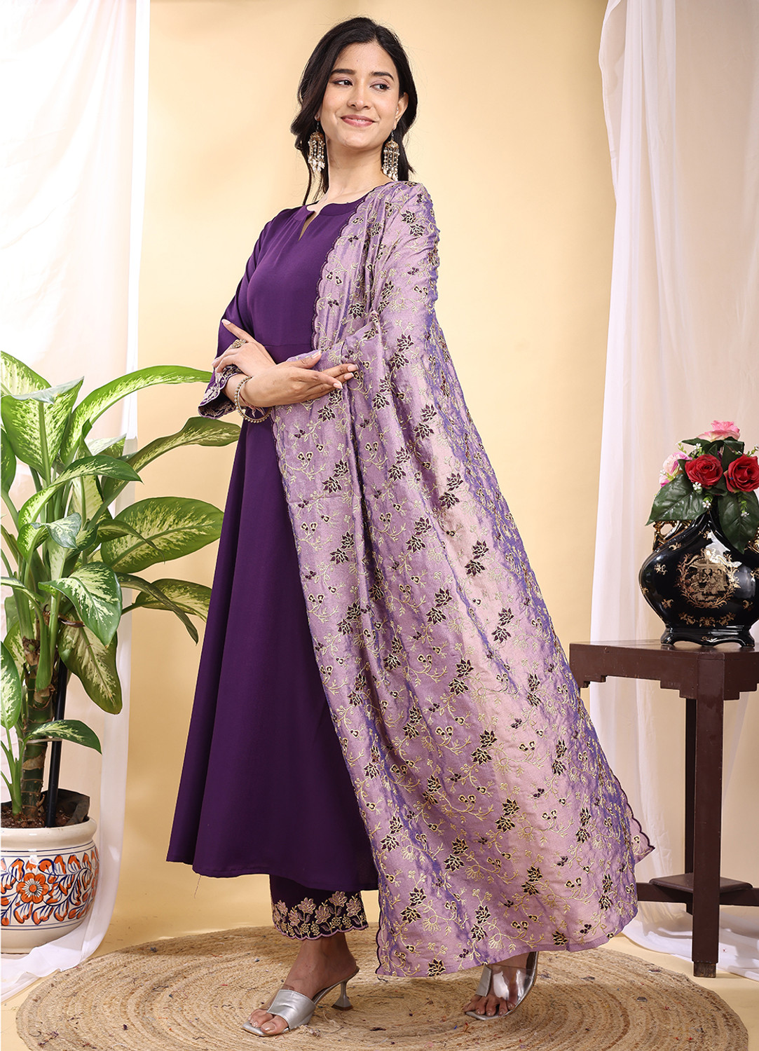 Image of Hirvanti Fashion Women Kurta Palazzo Dupatta Set