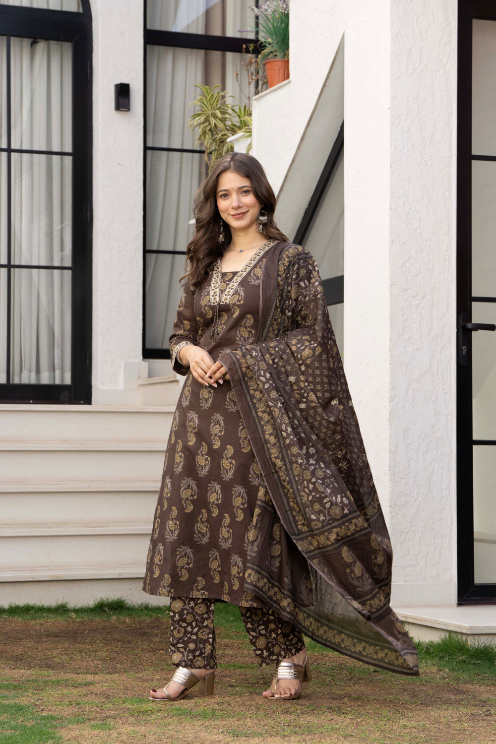 Image of GEKHA Women Kurta Pant Dupatta Set