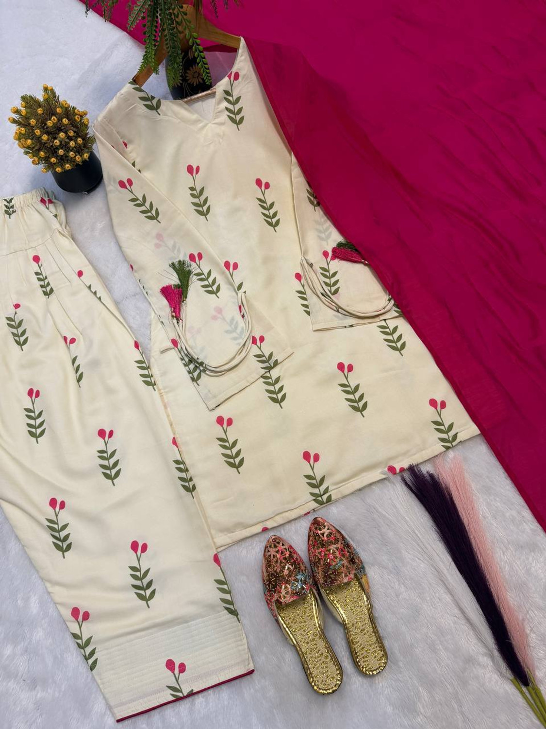 Image of Om Enterprise Printed Kurta, Patiala & Dupatta Set