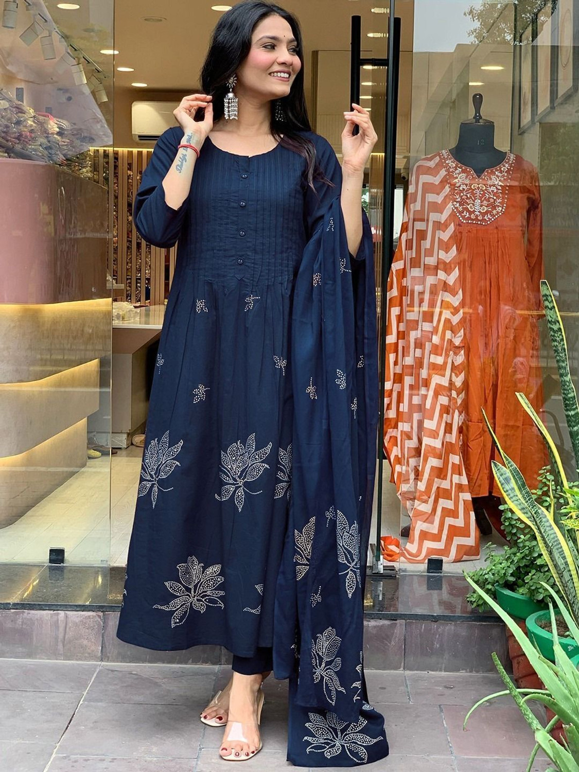Image of Divastri Women Kurta Pant Attached Dupatta Set