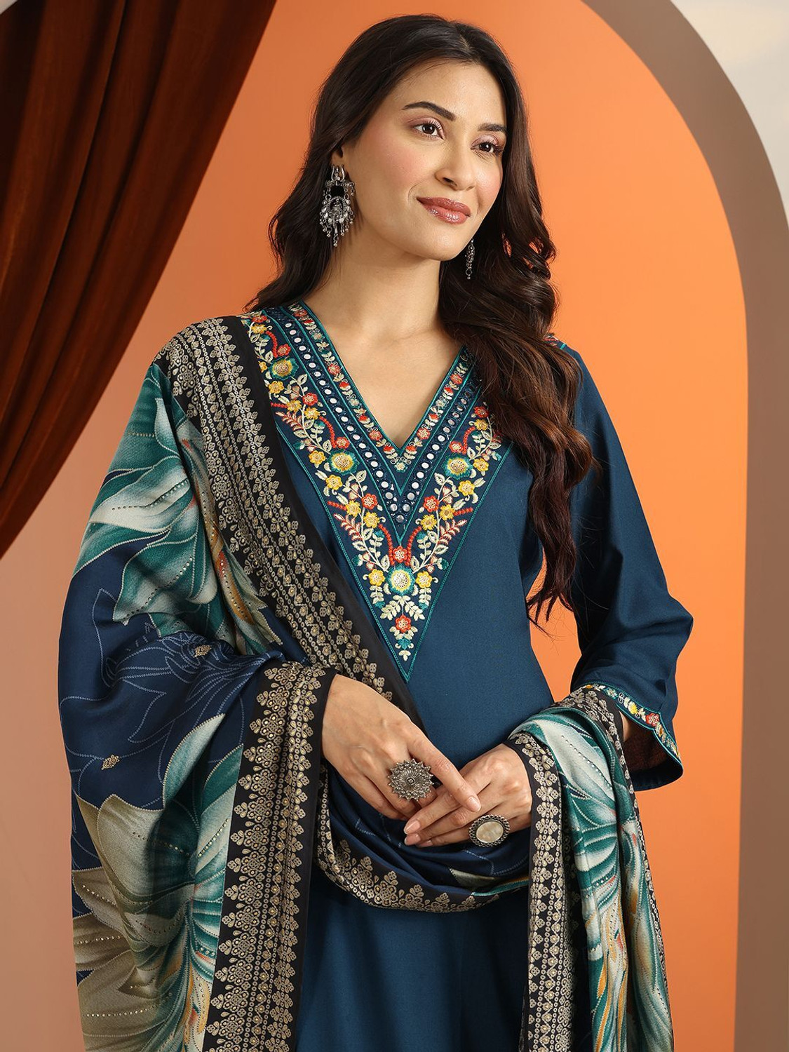 Image of LIBAS Women Kurta Pant Dupatta Set