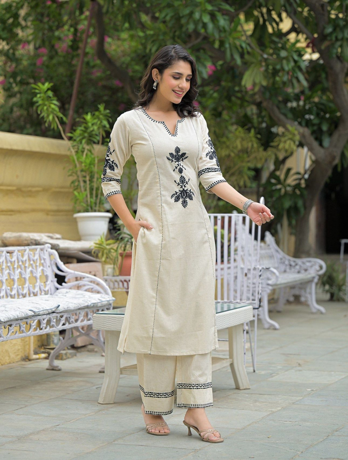 Image of PINNARA Women Kurta Pant Set