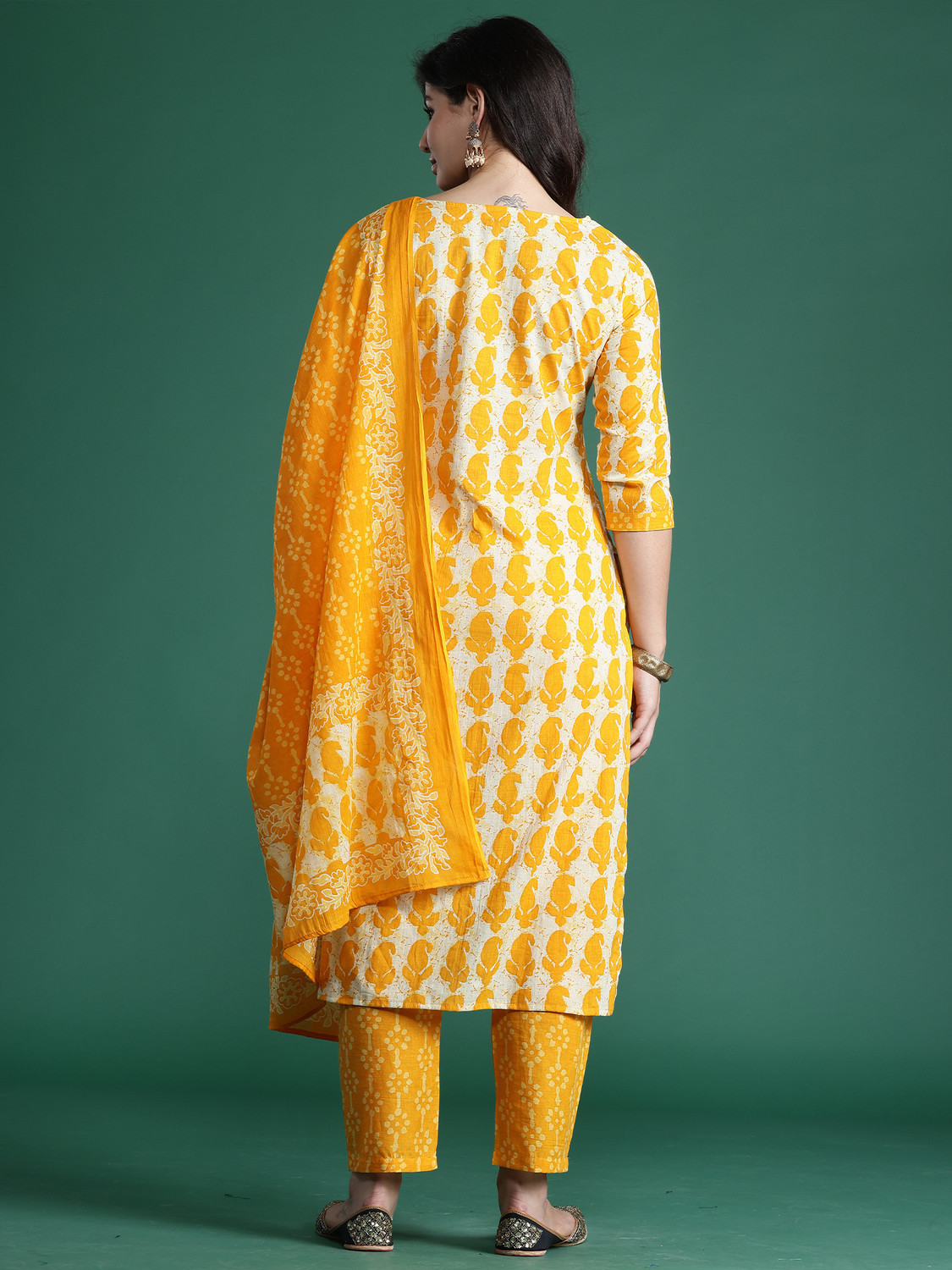 Image of Indo Era Women Kurta Pant Dupatta Set