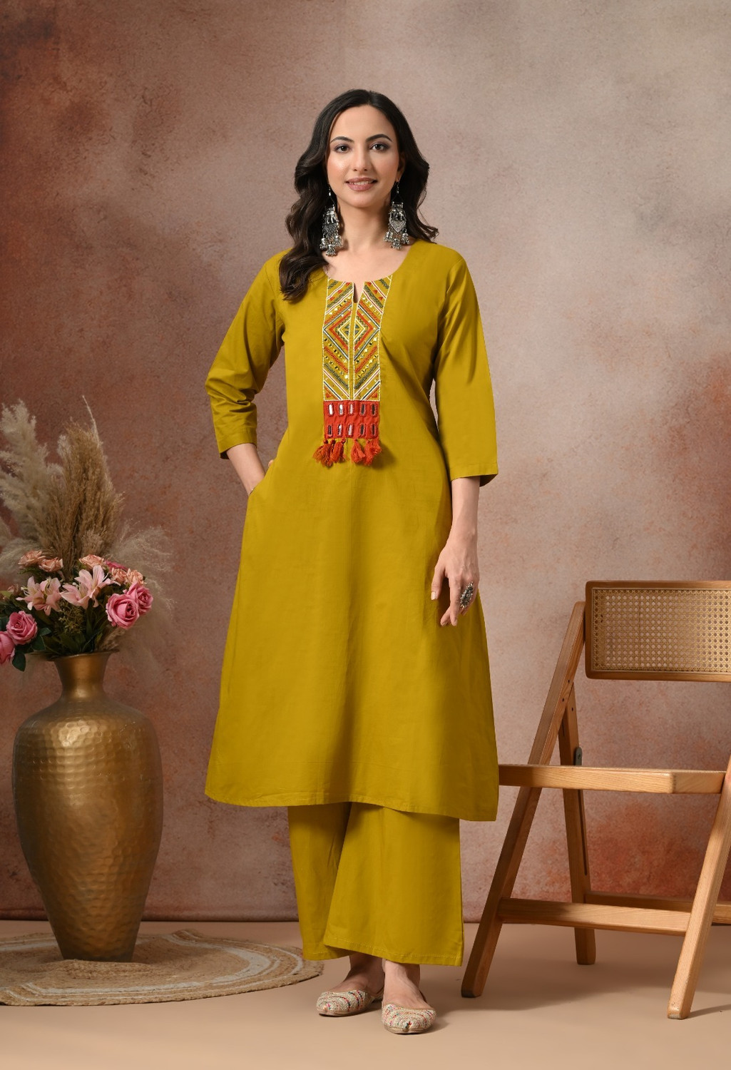 Image of ROSHNI Women Kurta Palazzo Set