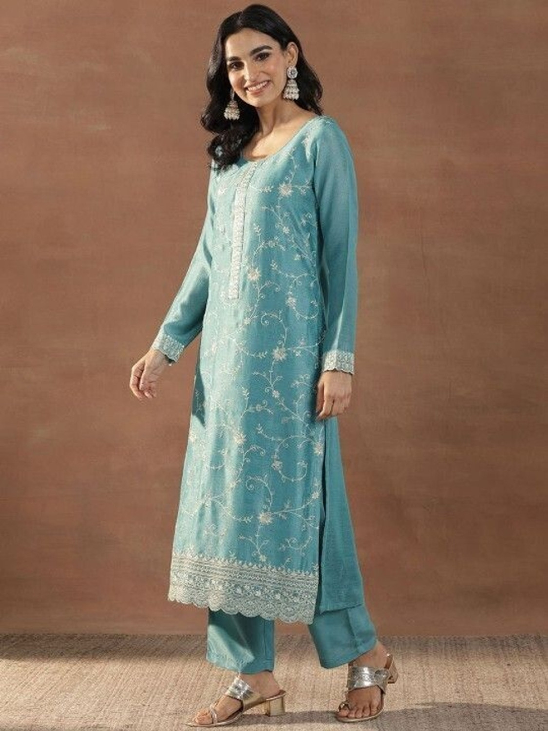 Image of Vastrasaili Women Kurti Pant Dupatta Set