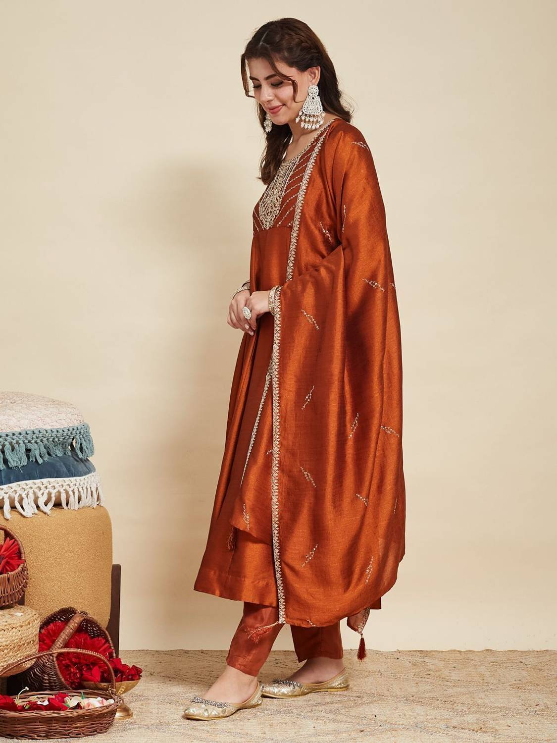 MOKOSH Women Kurta Pant Dupatta Set - Image 3