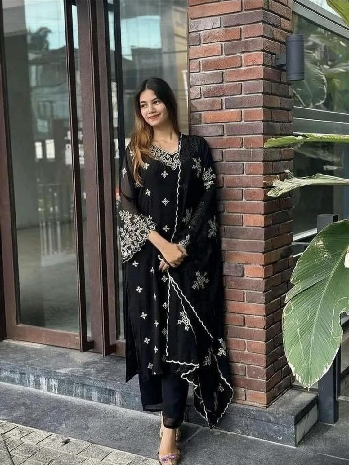 Image of W E A R I A L Women Georgette Kurta Pant Dupatta Set
