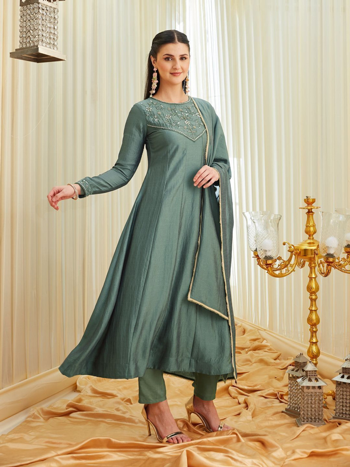 Image of MOKOSH Women Kurta Pant Dupatta Set