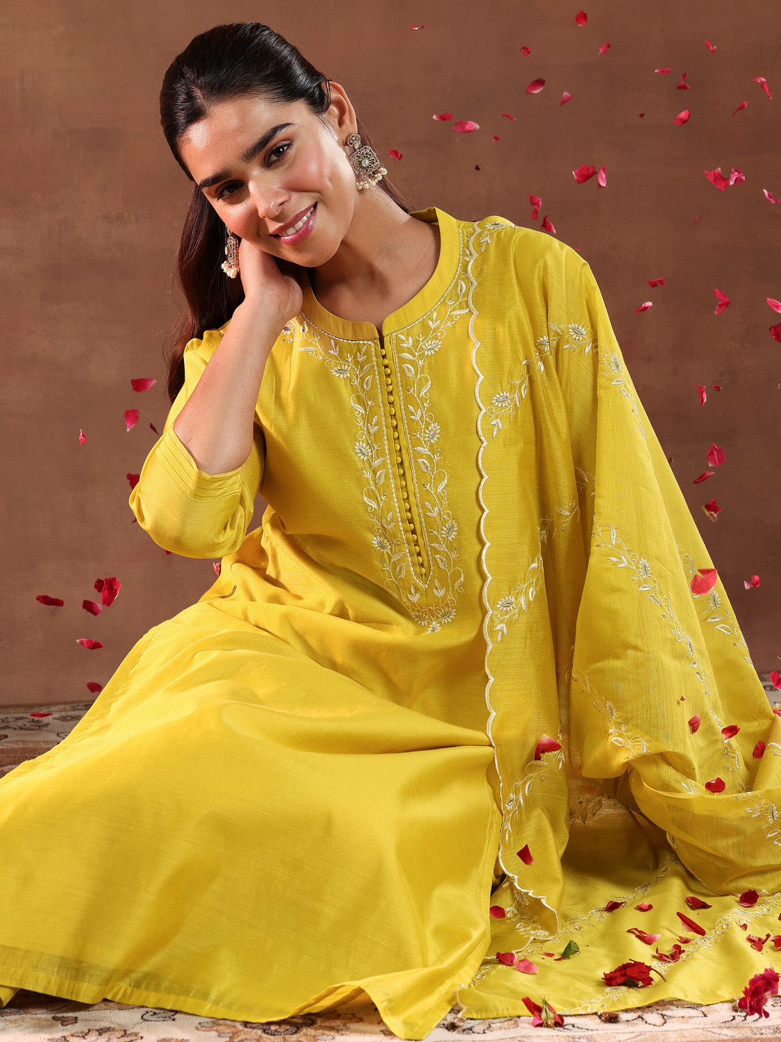 Image of LIBAS Women Kurta Pant Dupatta Set