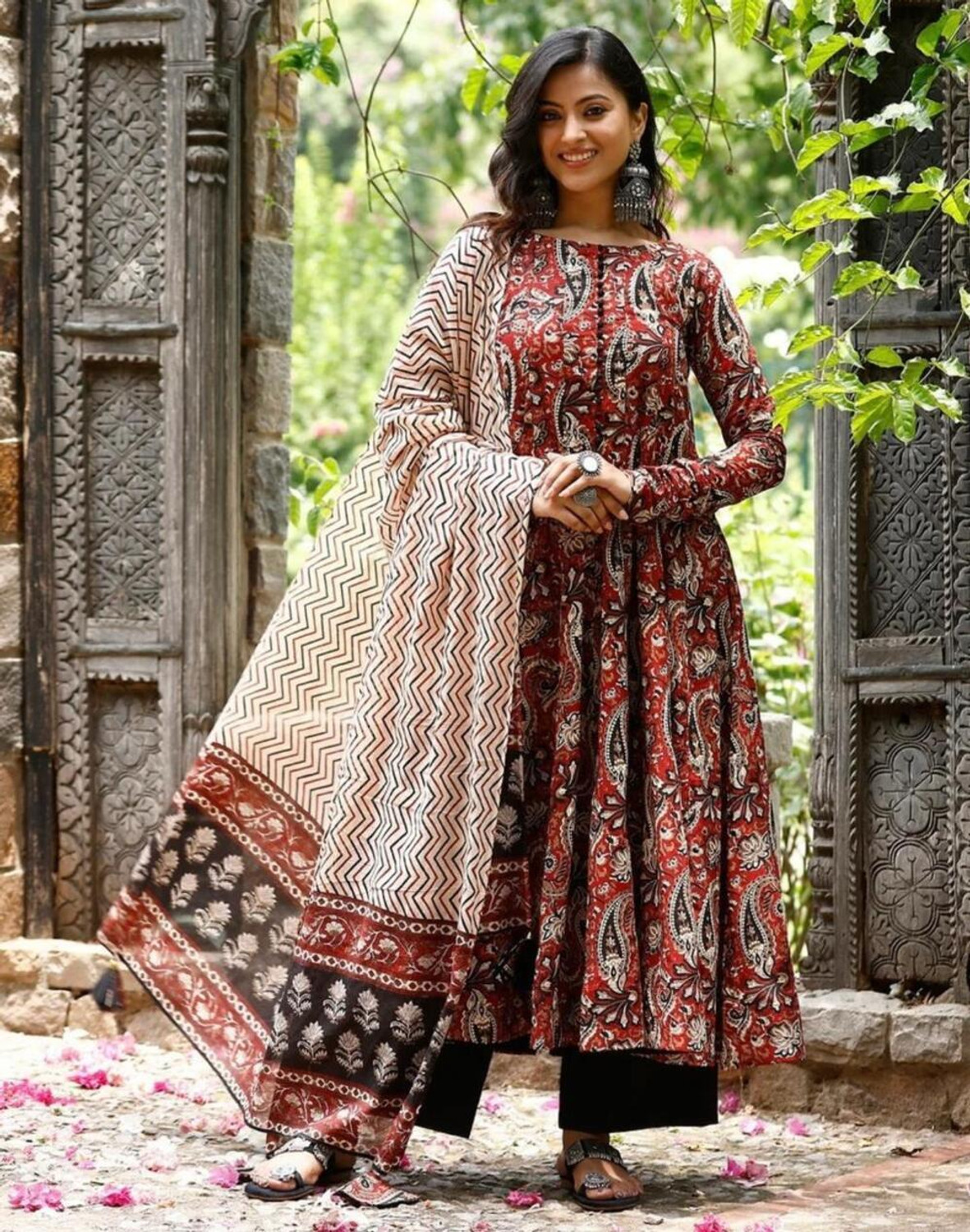 Image of JODAA Women Kurta Palazzo Dupatta Set