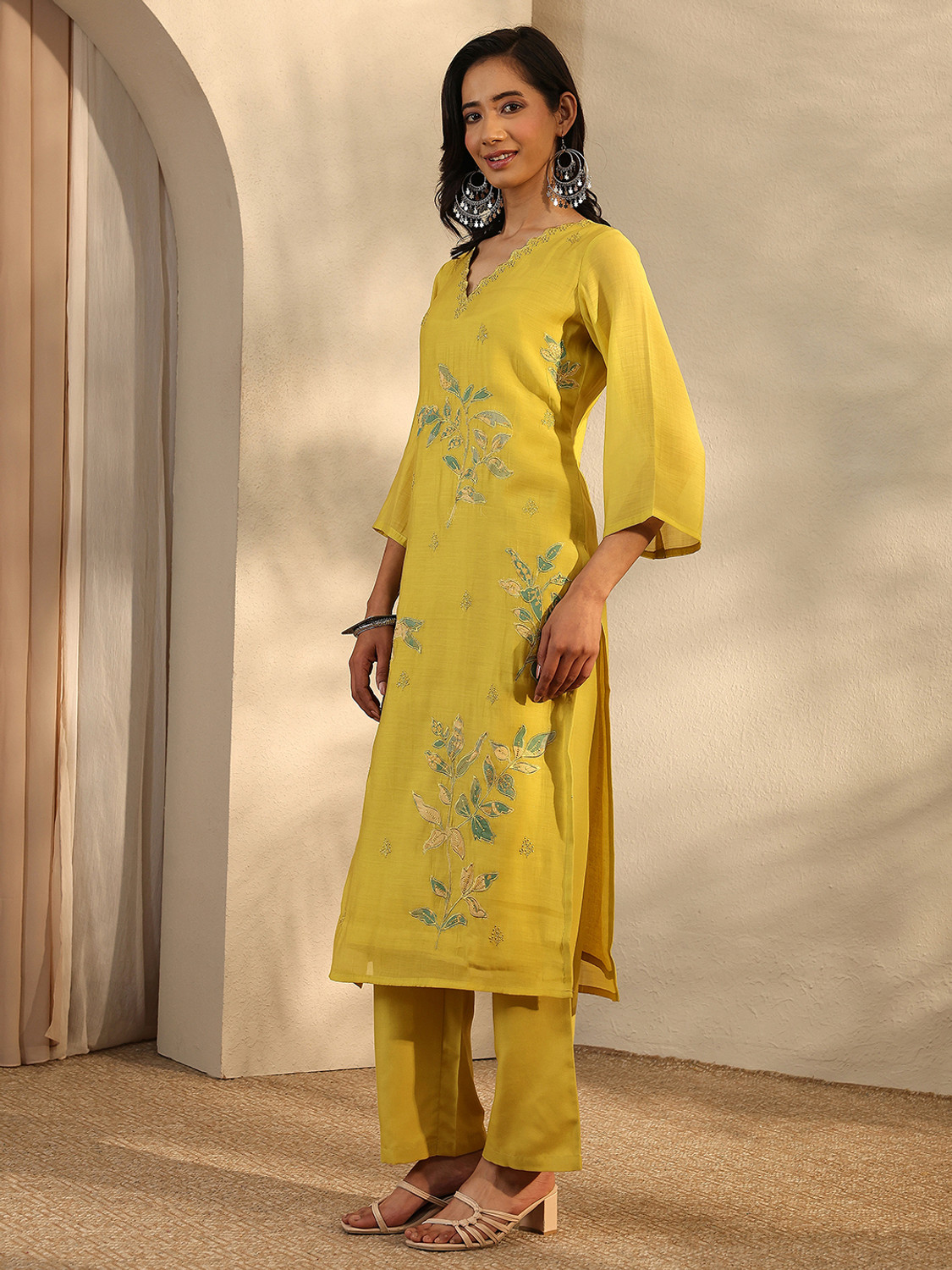 Image of LIBAS Women Kurta Pant Dupatta Set