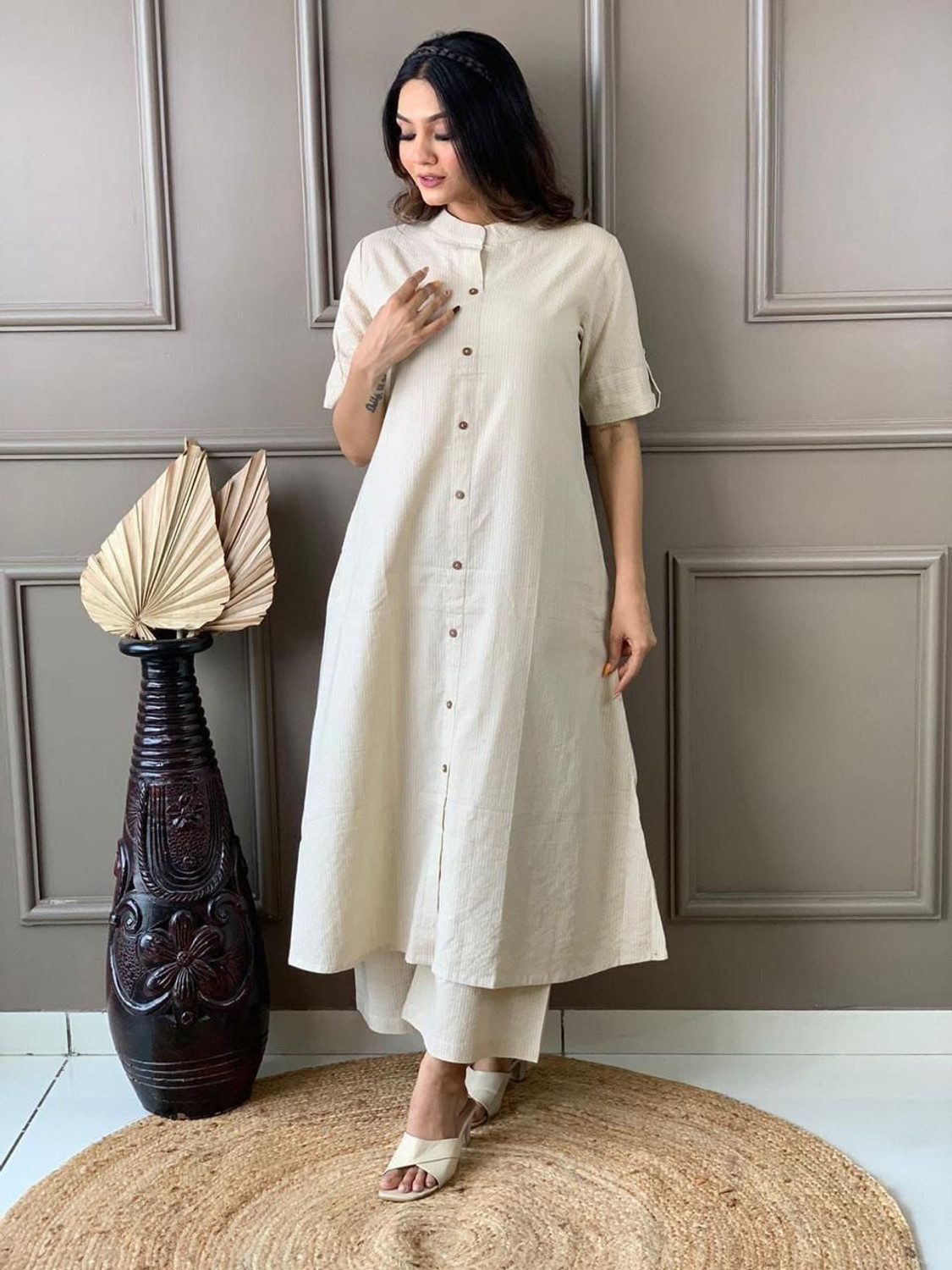 Image of ARKSHUDH Women Kurta Pant Set
