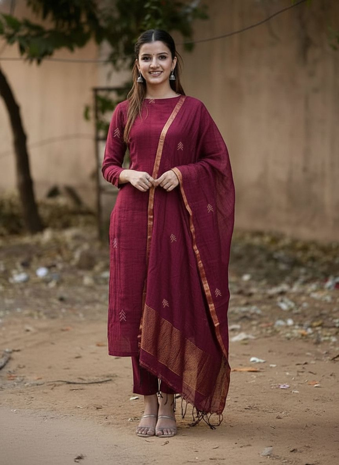 Image of Gosriki Women Kurta Pant Dupatta Set
