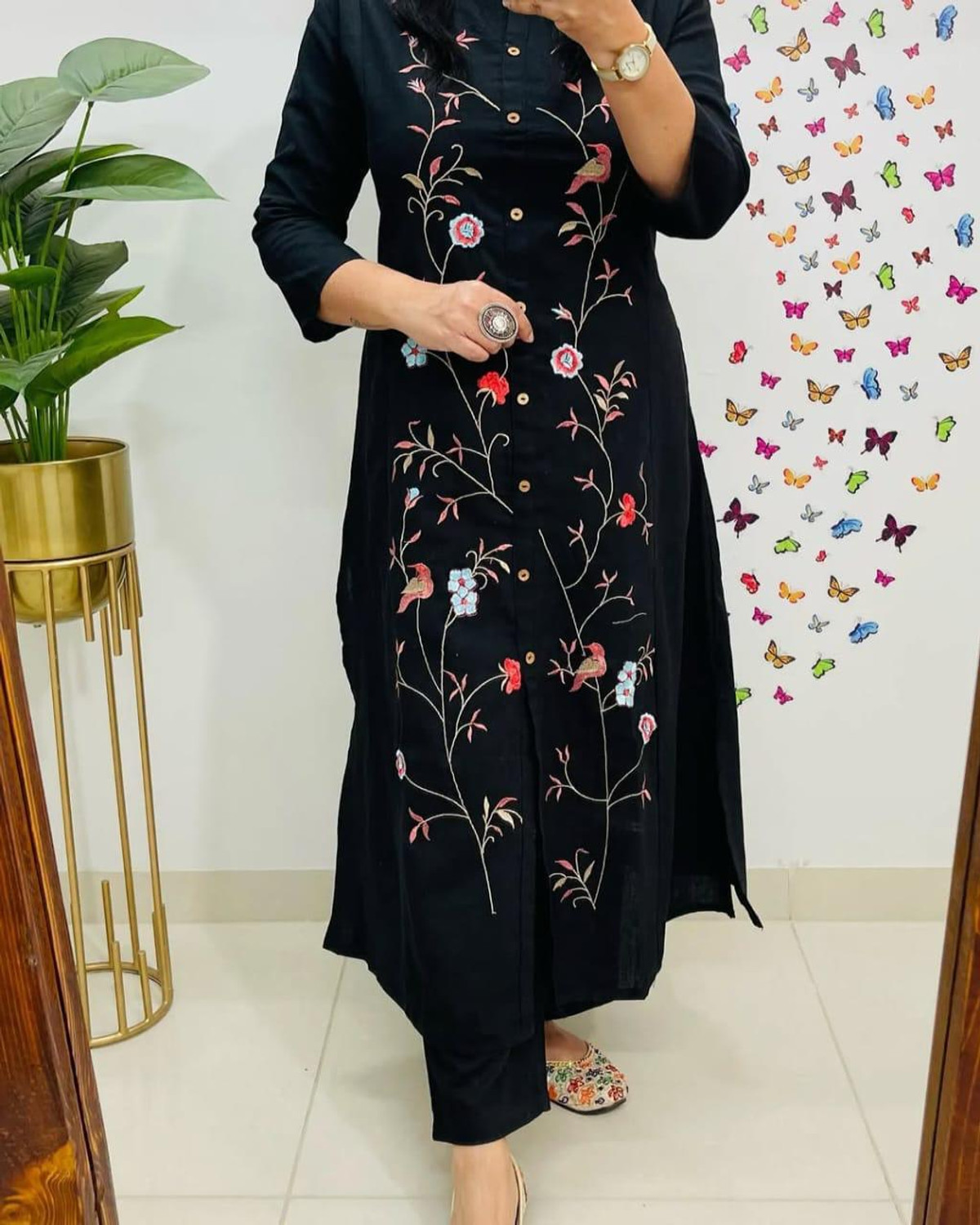 Image of tulsi fab Women Viscose Rayon Kurta Pant Set