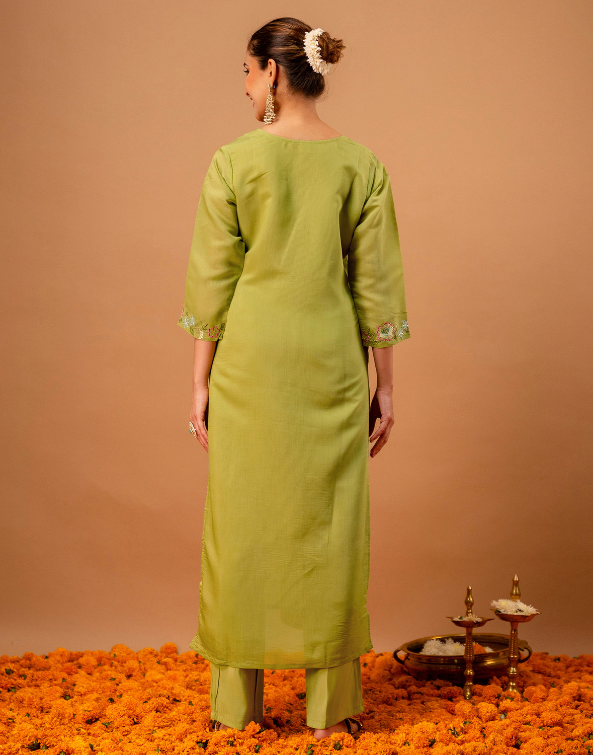 Image of Skylee Women Chanderi Kurta Pant Dupatta Set