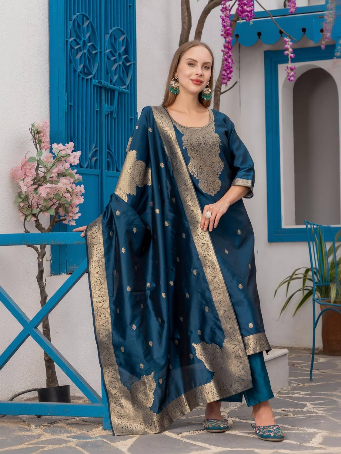 BEAUTYBEATS Women Kurti Pant Dupatta Set