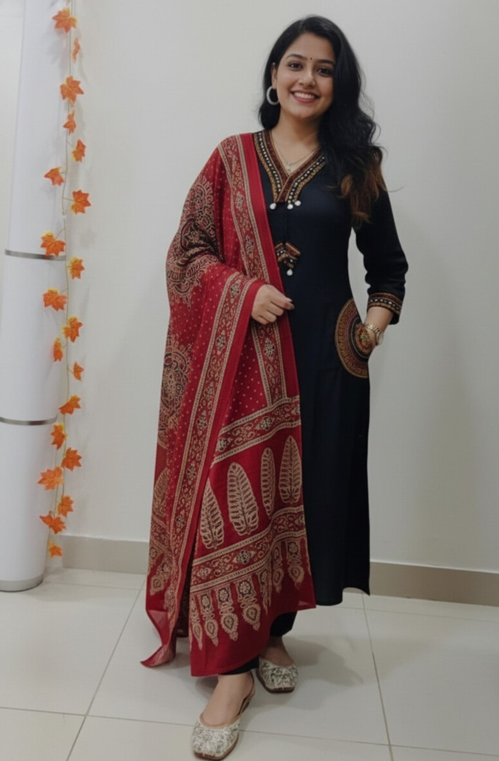 Image of Loomster Women Kurta Pant Dupatta Set