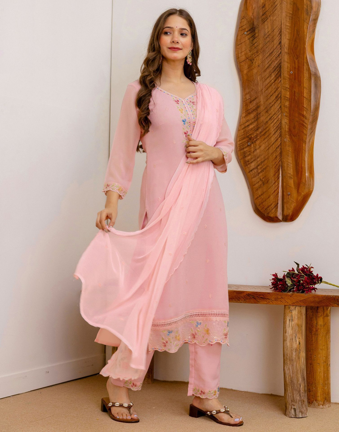 Image of Skylee Women Kurta Pant Dupatta Set