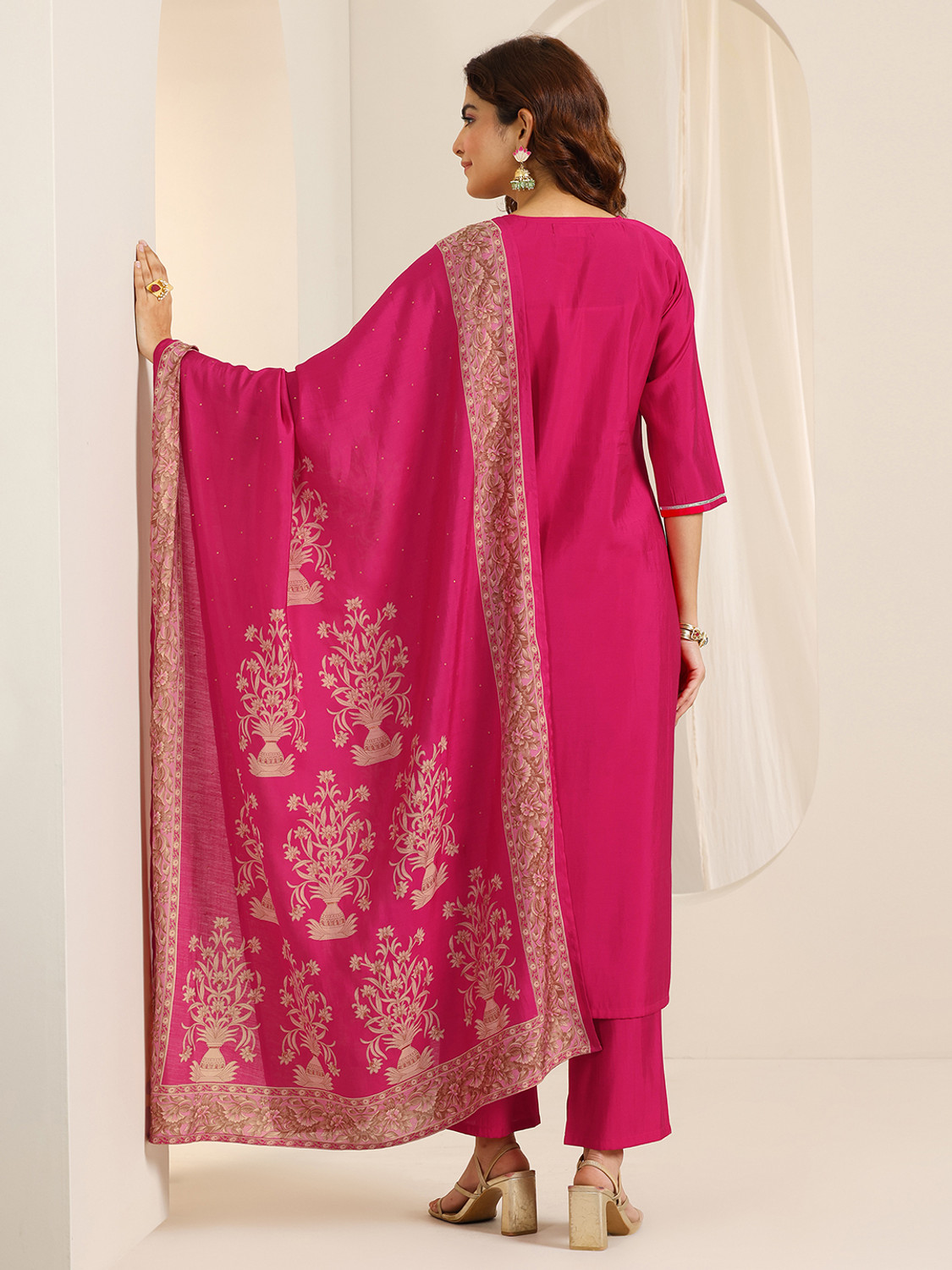 Image of LIBAS Women Kurta Pant Dupatta Set