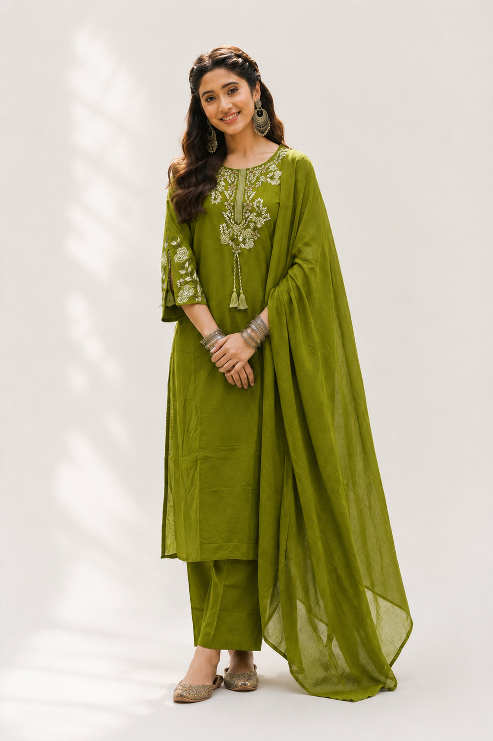 Image of KOMELY Women Kurta Pant Dupatta Set