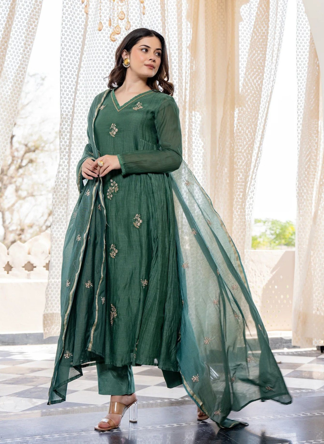 Image of Nermosa Women Kurta Pant Dupatta Set