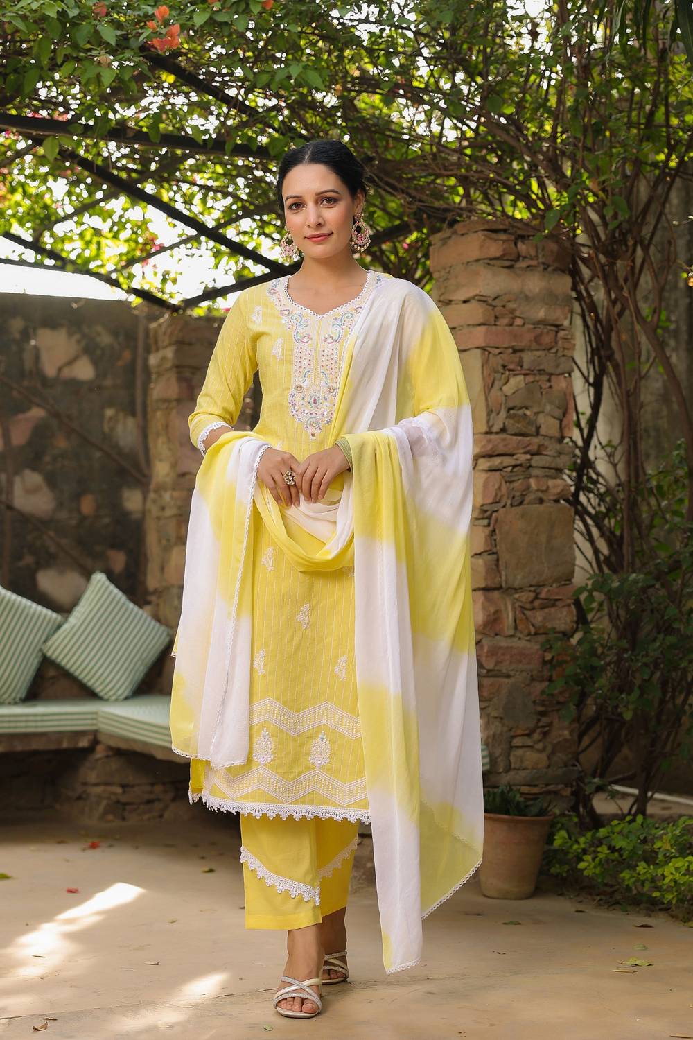 aaraas Women Kurta Pant Dupatta Set